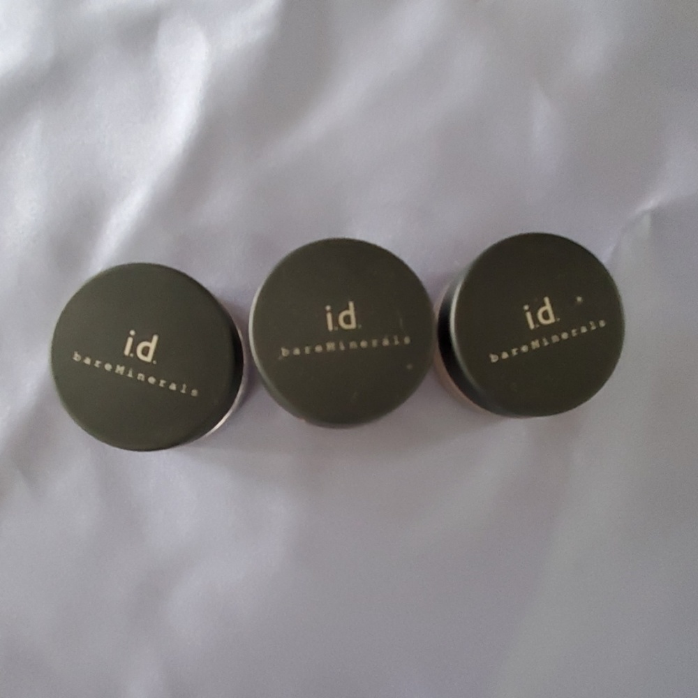 Set of 3 mini (57 grams each pot) radiance. Bare r